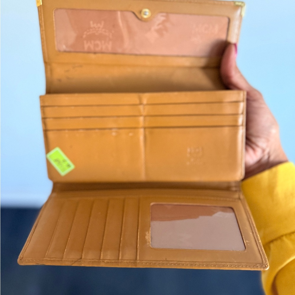 MCM Cognac Visetos Wallet - Picture 6 of 11